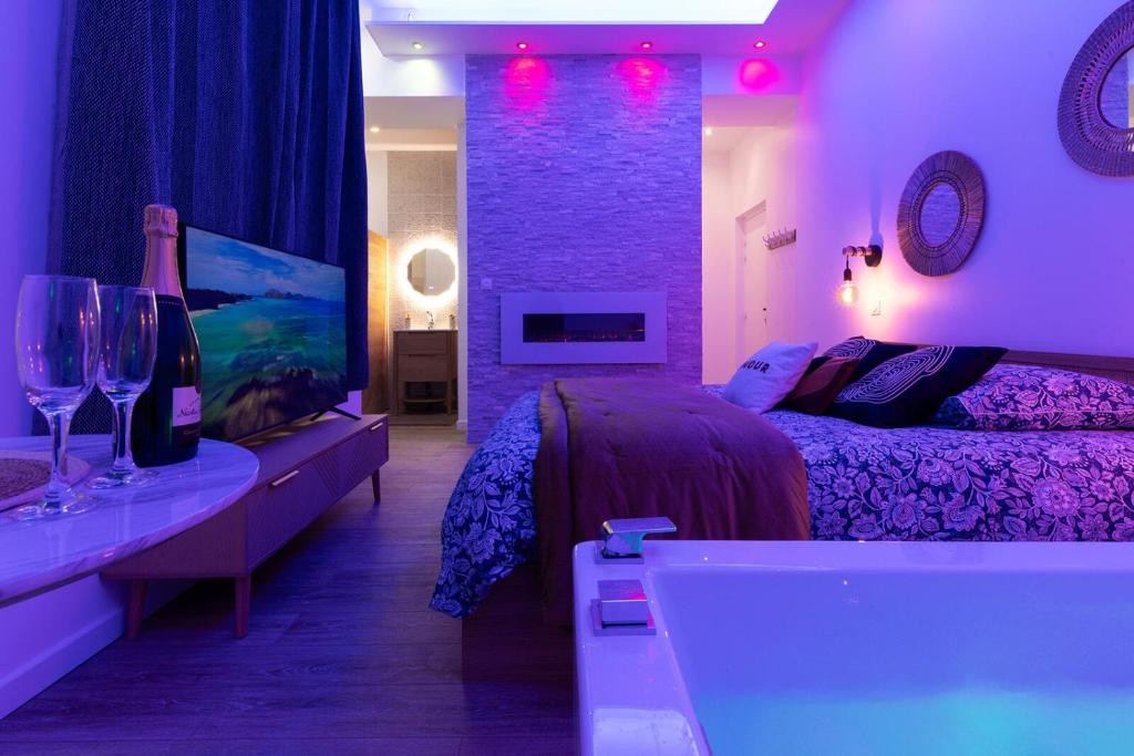 Appartement Harmonie Spa à Dijon - Chambre romantique pour couple