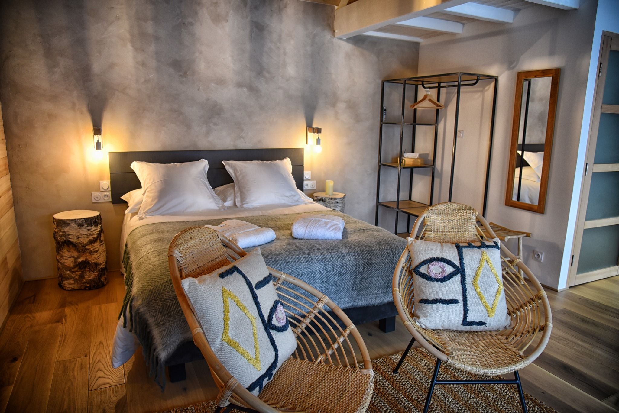 Chambre - Lodge Spa Privatif & Pergola bioclimatique - Ecrin d'Auvergne