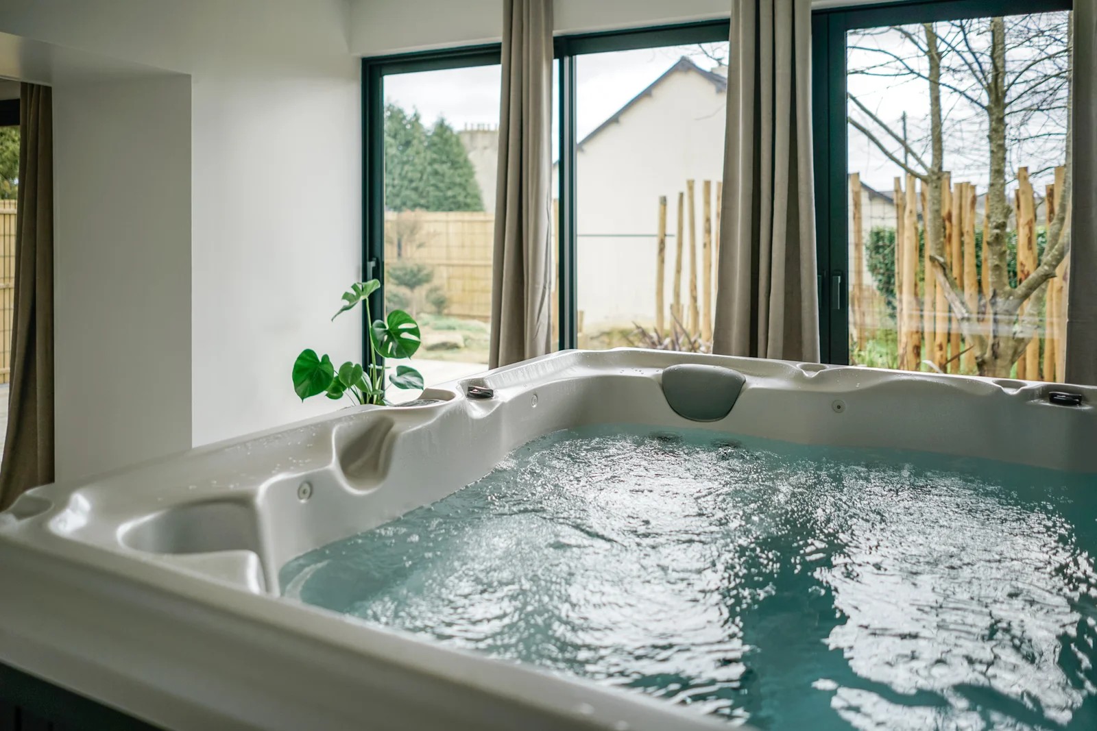 Le Béguin à St-Brandan avec jacuzzi privatif - Chambre romantique pour couple