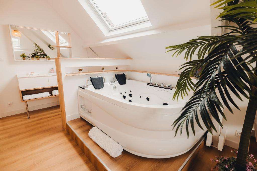 Baignoire Balnéo - Suite Balnéo - Au coin de Paradis