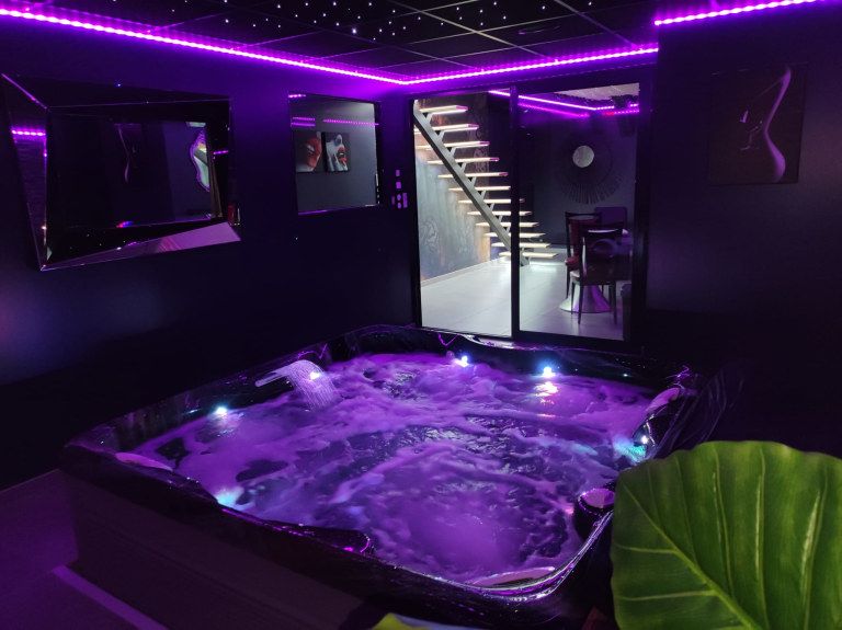 Jacuzzi - Loft Love - Espace Evasions