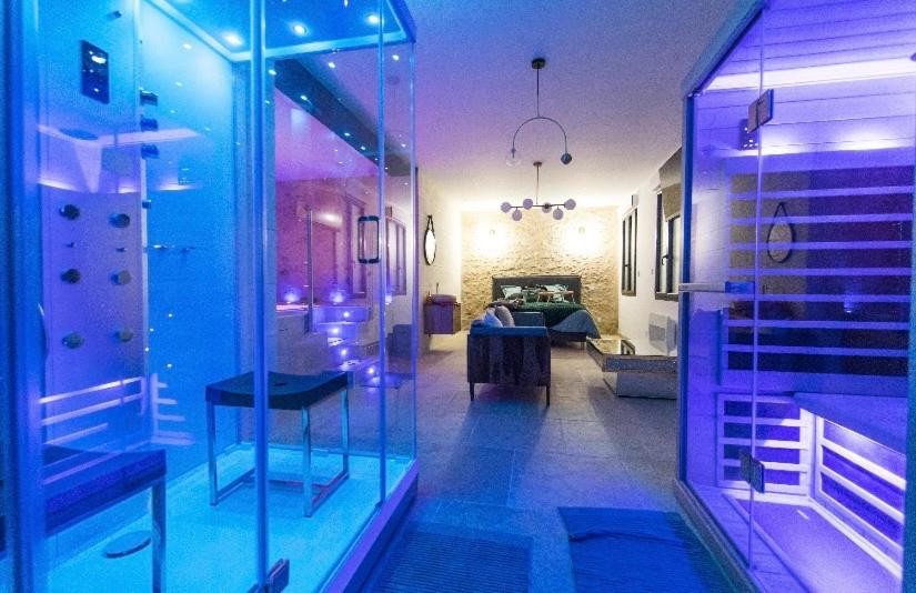 L'indiscrète à Saint-Cyr-sur-Loire - Chambre romantique pour couple