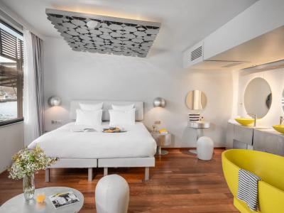Off Paris Seine - Suite Designer Silver
