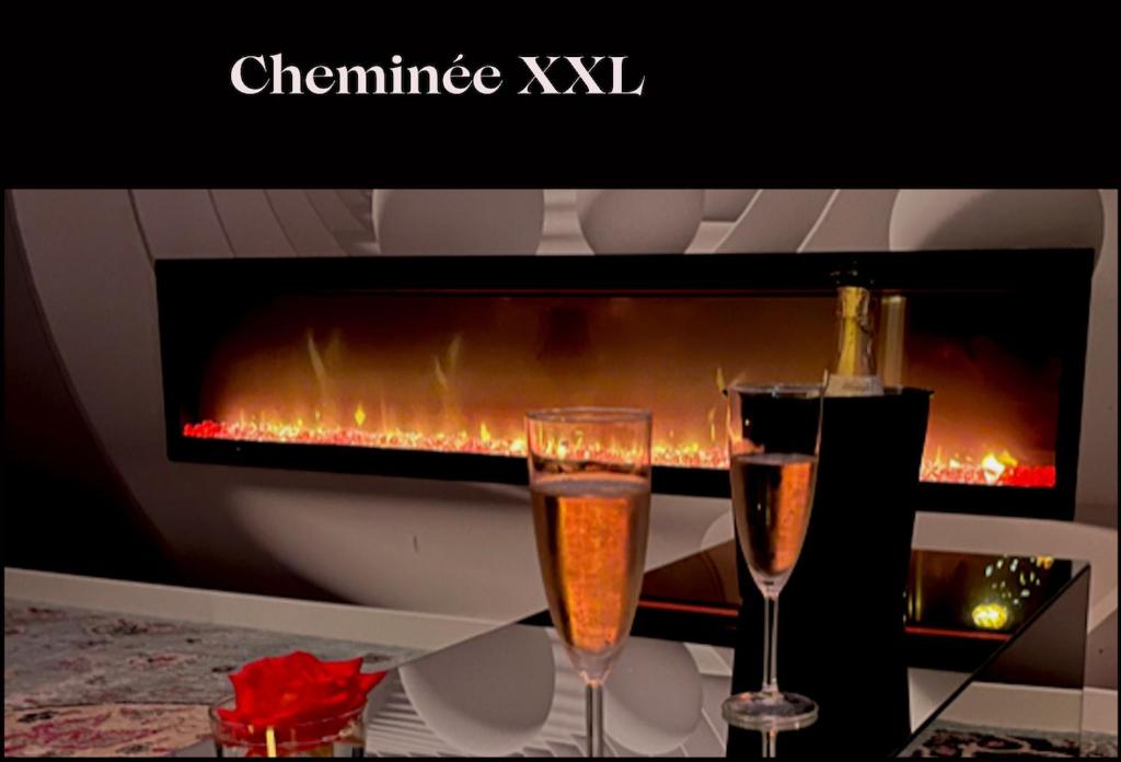 Champagne et Cheminée d'Ambiance - L'Expérience Enchanteresse