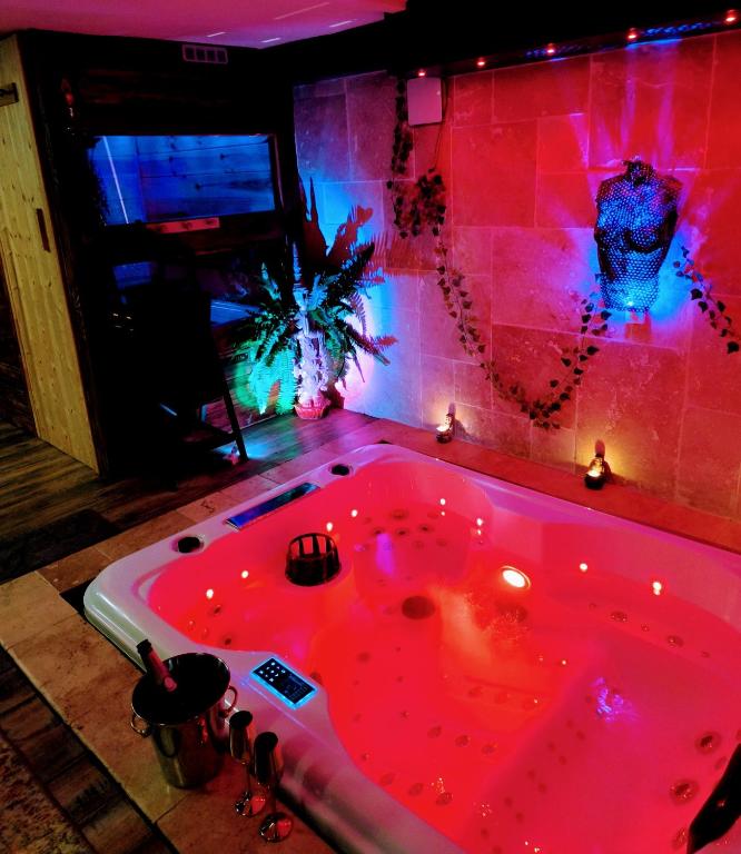 Jacuzzi - Spa - Le Boudoir de Cormelles