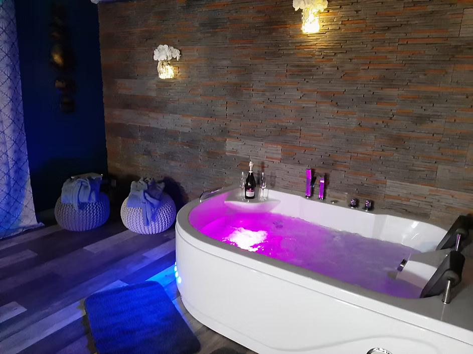 Baignoire Balnéo - La Suite des Sens