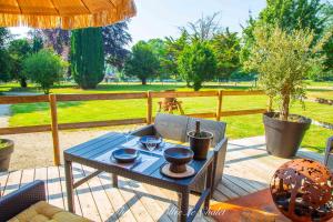 Salon de Jardin - Charmant Chalet