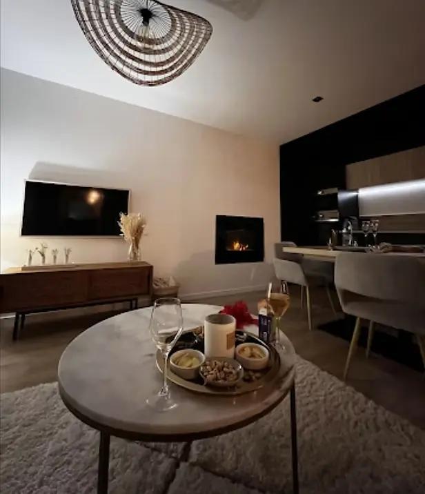 Il était une fois à Bourgbarré avec jacuzzi privatif - Chambre romantique pour couple