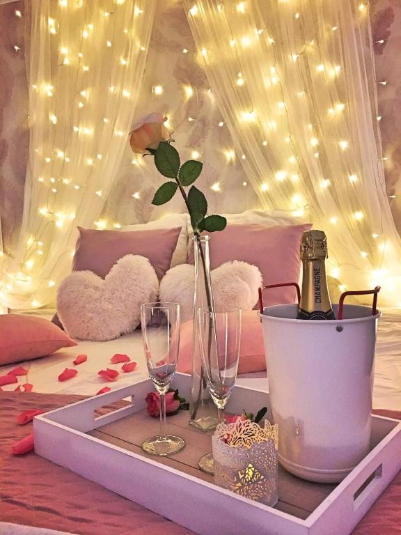 Champagne - Suite Cristal VIP - Cosy & Spa