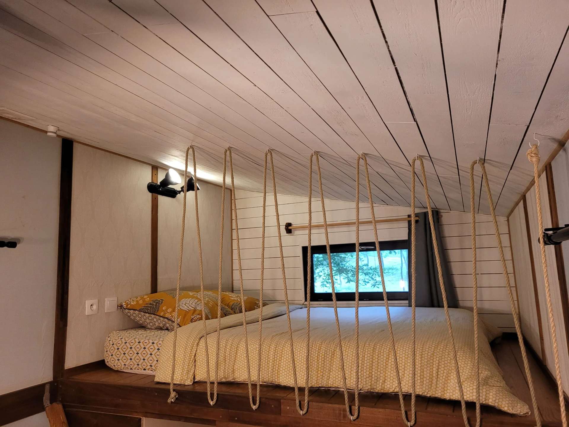 Lit en hauteur - Tiny House Lumen