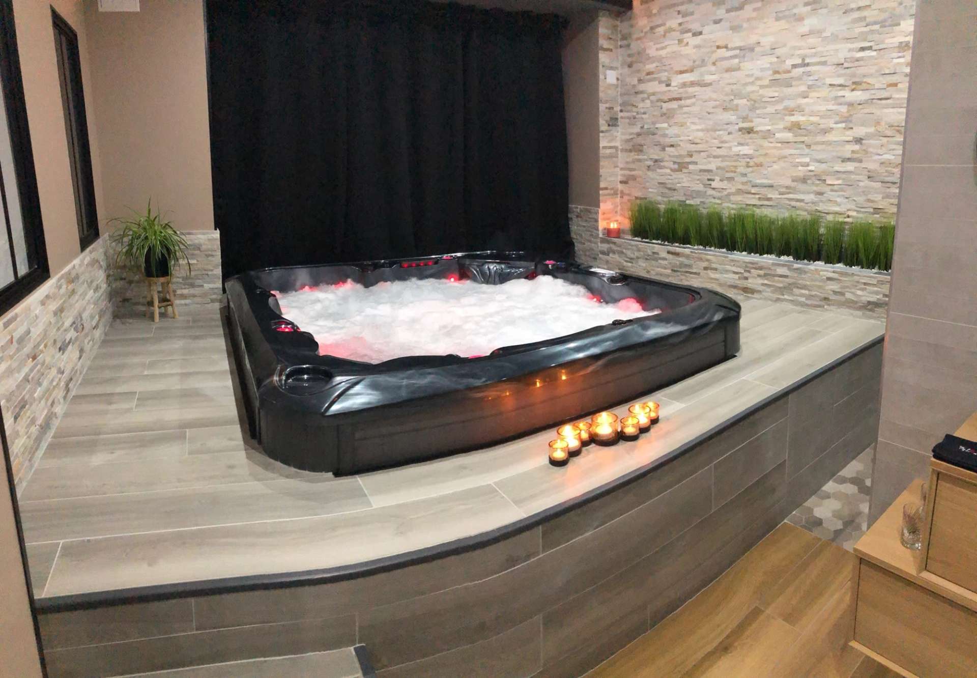Jacuzzi - Spa - My Love Room 62