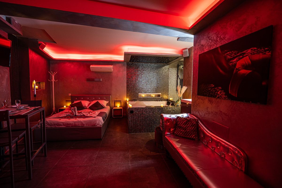 Vue d'ensemble - Ambiance lumineuse - Venezia - Suite Romantique Narbonne