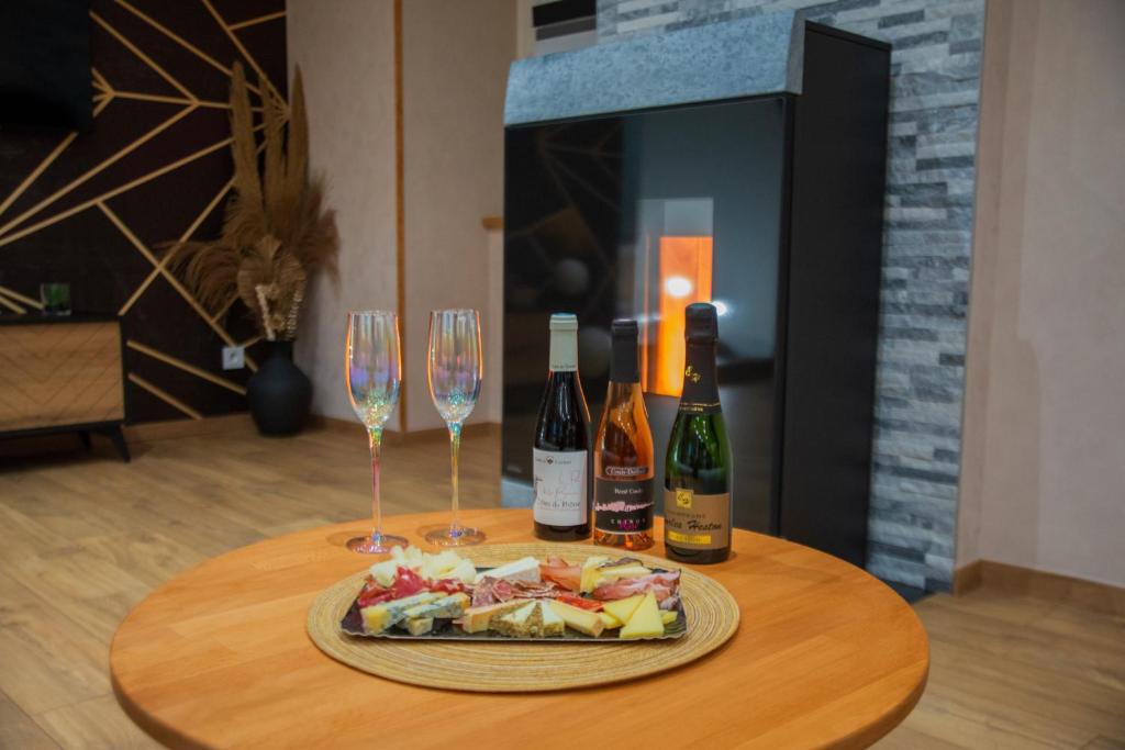 Plateau apéritif avec 3 bouteilles offert - La Secrète Room