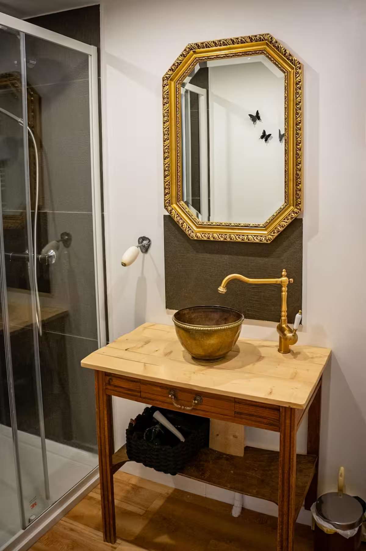 Salle d'eau - Studio Clair de Lune - Votre Expérience Insolite