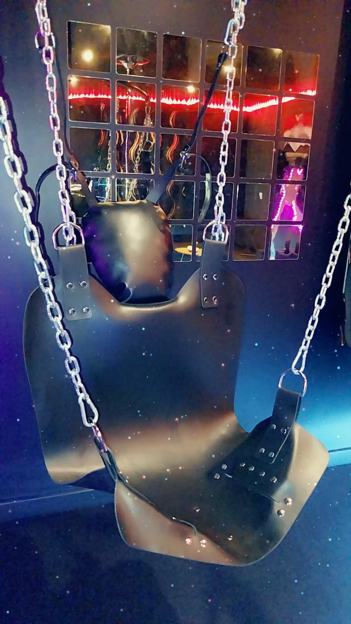 Balançoire érotique - Accessoires coquins - La Chambre d'Aphrodite