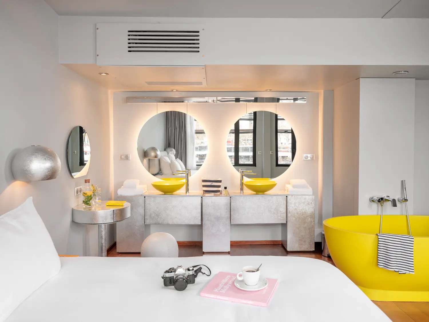 Vue Salle de Bain - Off Paris Seine - Suite Designer Silver