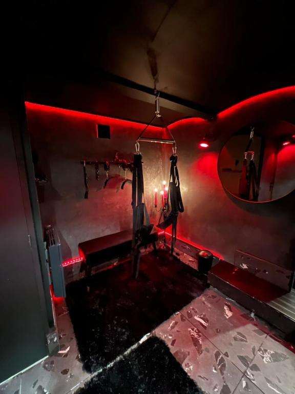 Love Swing - Secret Room - Love Room L'Osmose