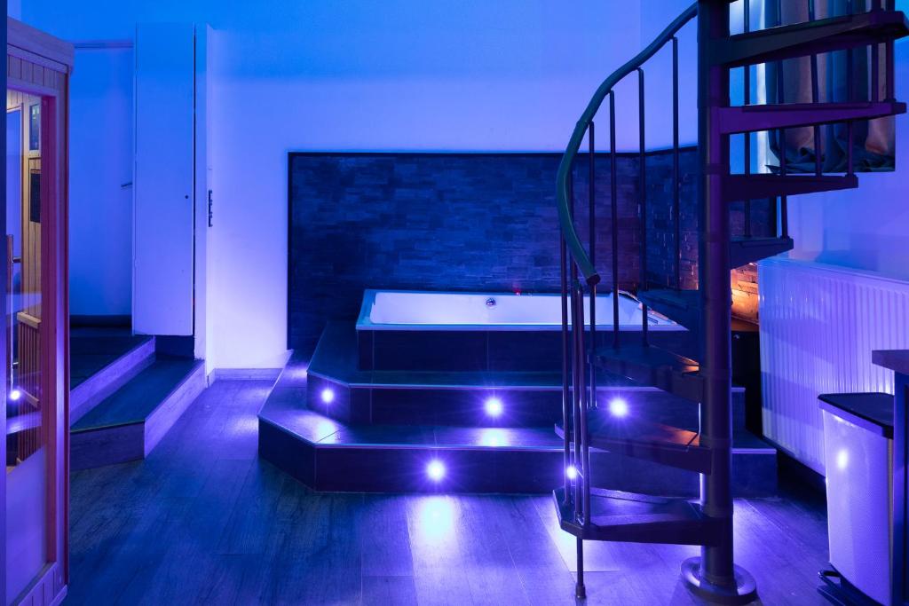 Baignoire Balnéo - Appartement Spa Privatif - Spa Privatif Dijon