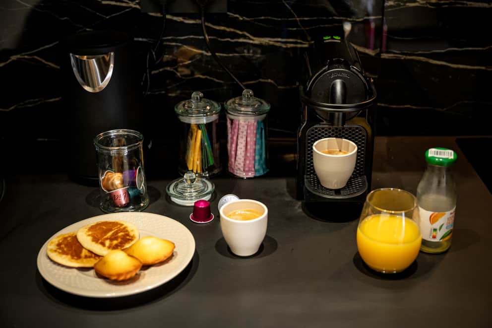 Petit Déjeuner -  Love Room -  Les Clefs du Patio