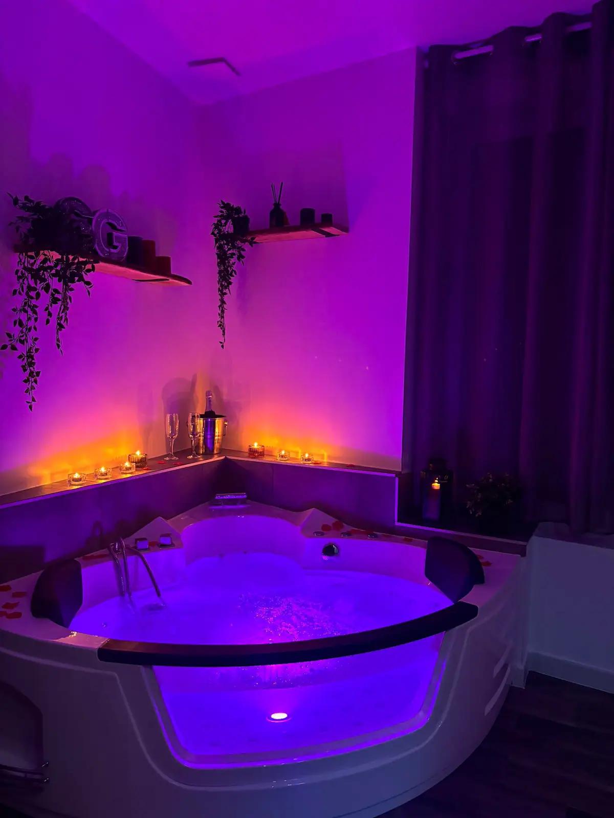 Baignoire Balnéo - La Suite Amor - Les Suites Gaillardes