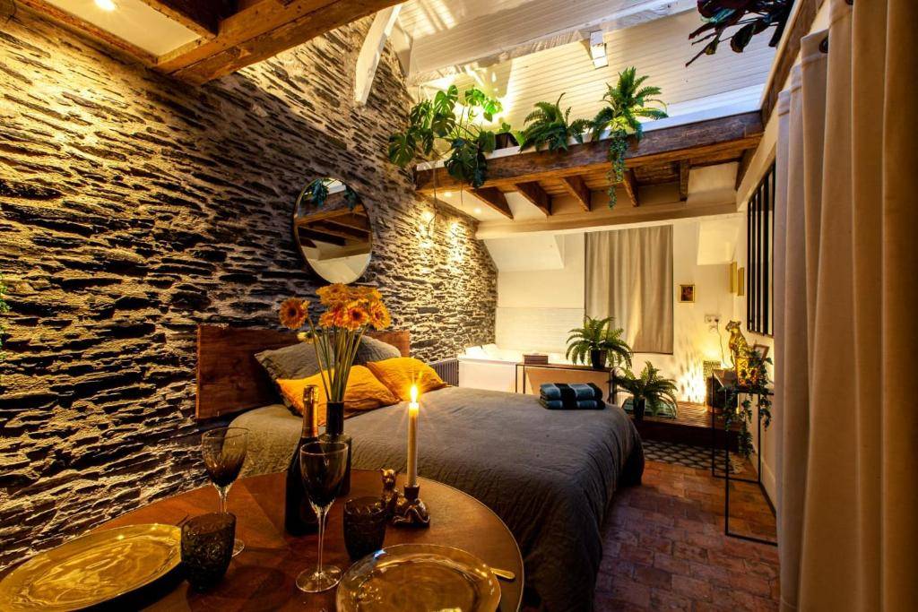 Love Room Jungle - Love Room