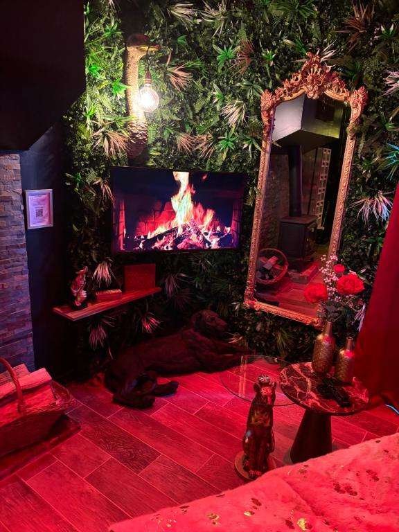 Salon - La Sainteny Touch