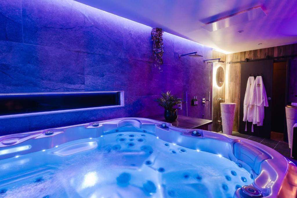 Jacuzzi & Salle d'eau - Les Private Places