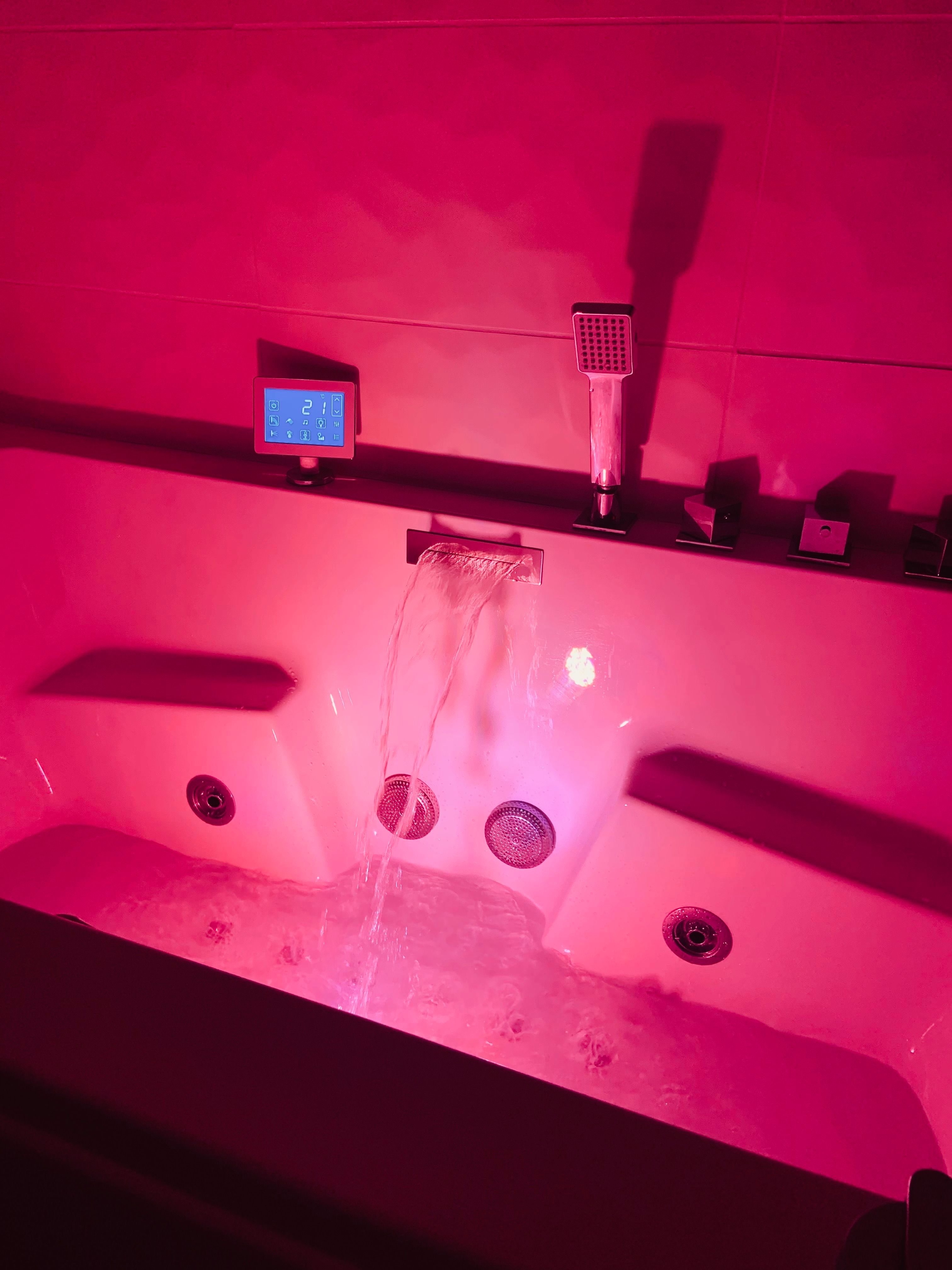 Baignoire Balnéo - La Mystic Room