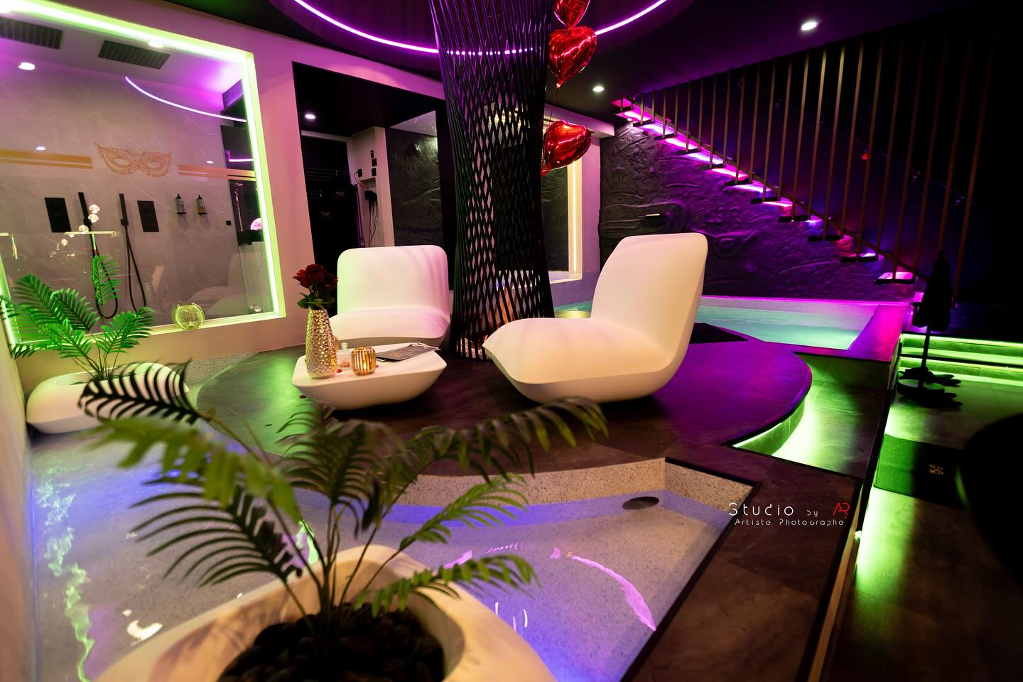 Secrets Rooms Narbonne à Coursan avec jacuzzi privatif - Chambre romantique pour couple