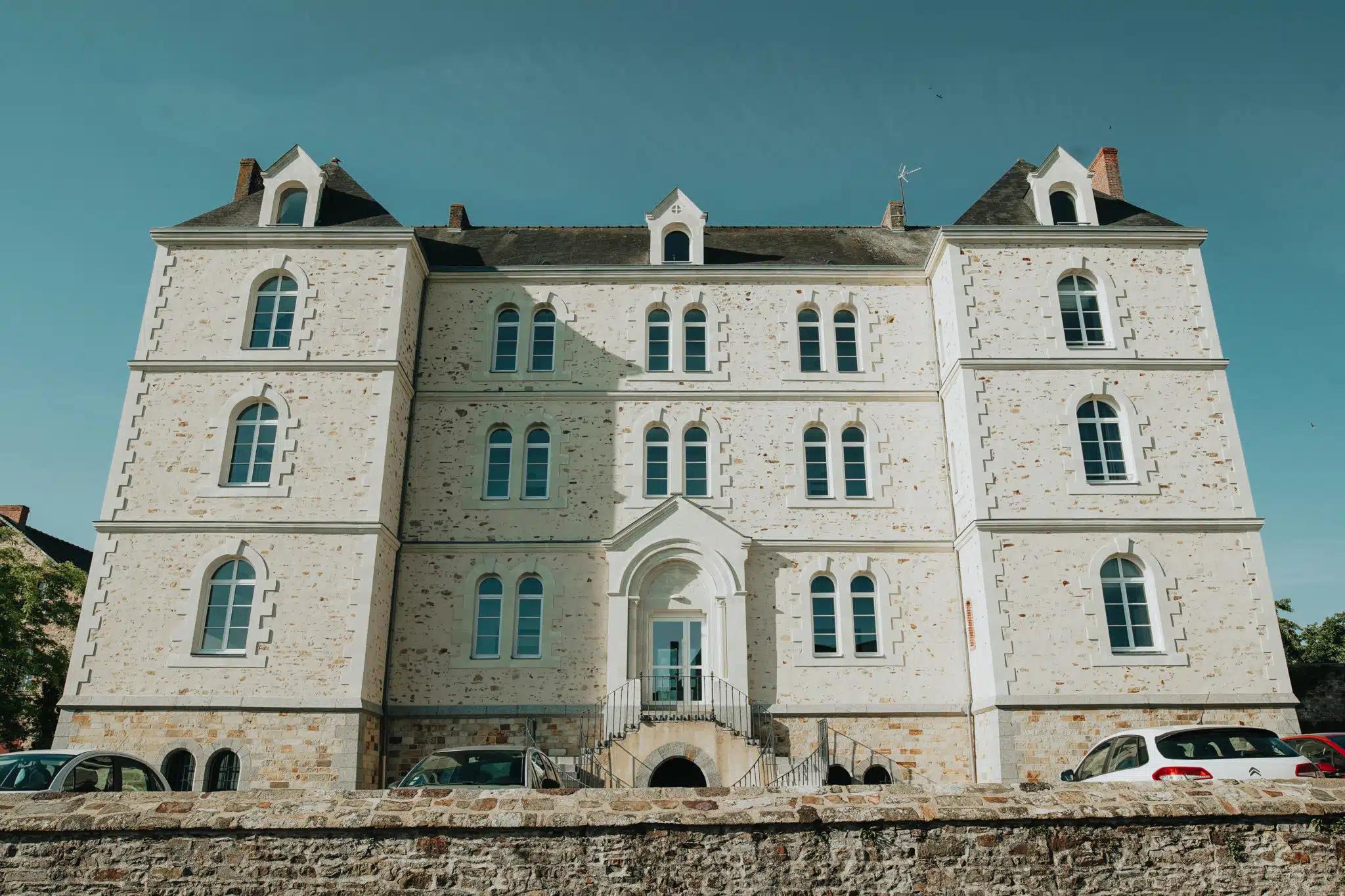 Bâtisse - Le Loft - L'Éros