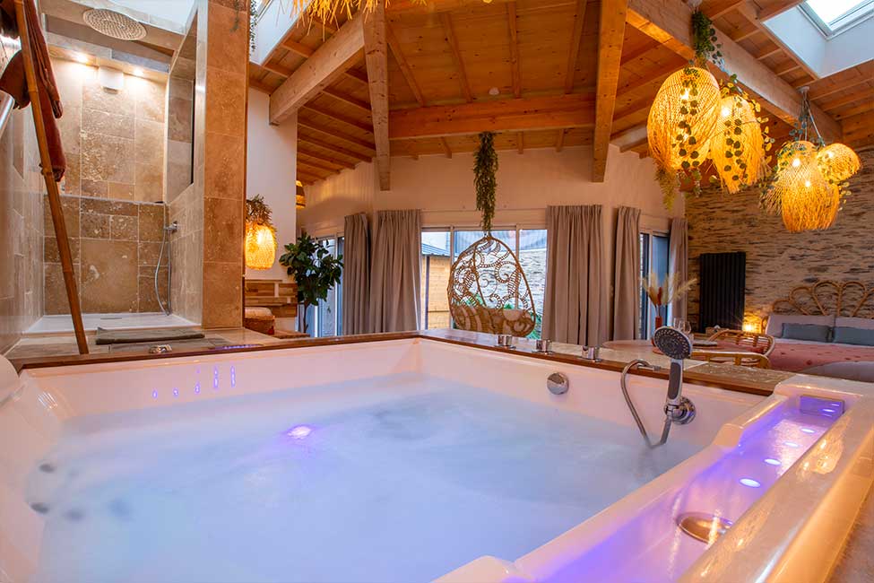 Love Room Bali à Angers - Chambre romantique pour couple