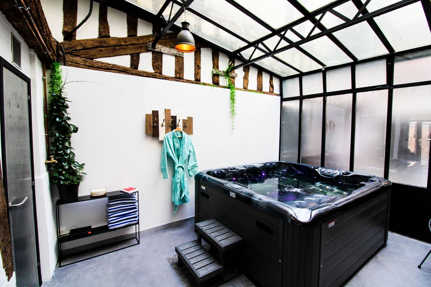 Jacuzzi - L'Atelier 1742