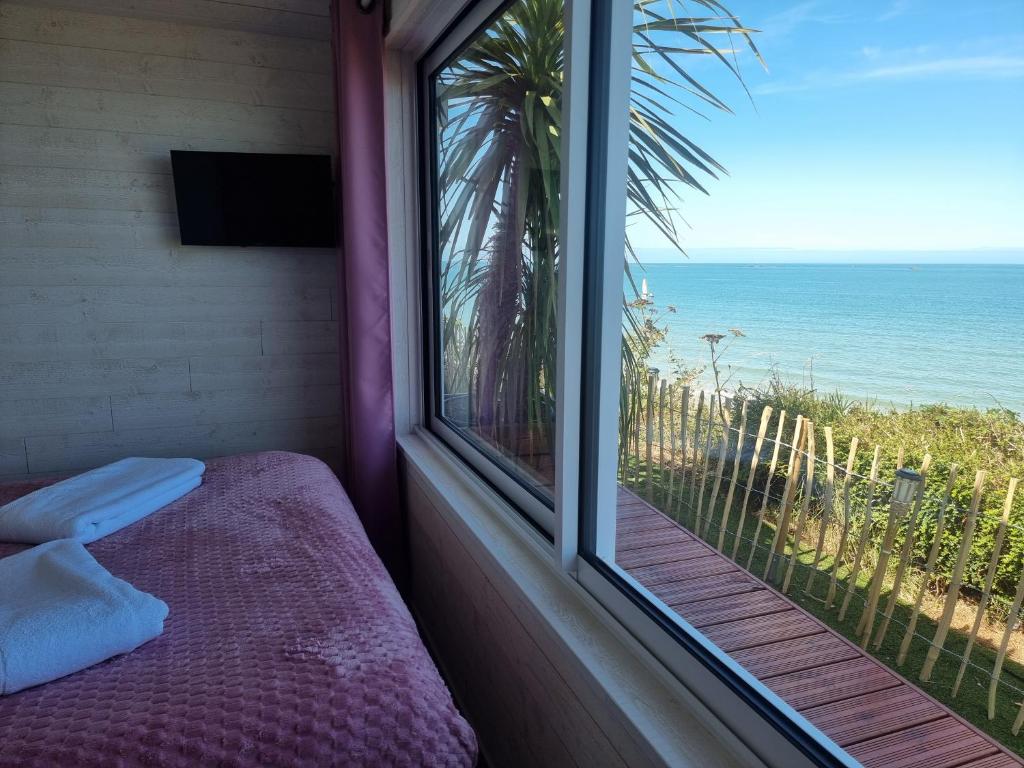 Chambre vue mer - La Mer - La Bayeuzen