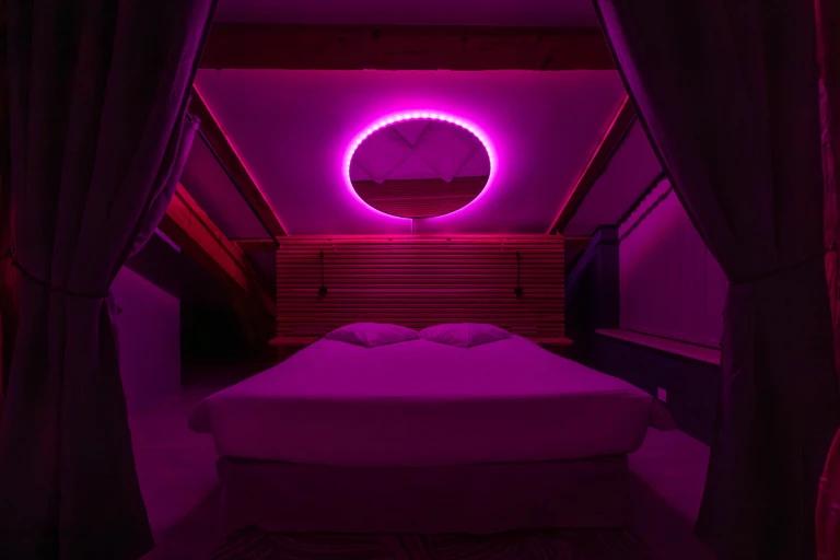 Lit Ambiance Nuit - Loft Kiss - Espace Evasions