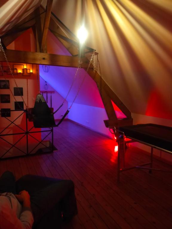 Étage Hot - La Loveroom de l'Artois