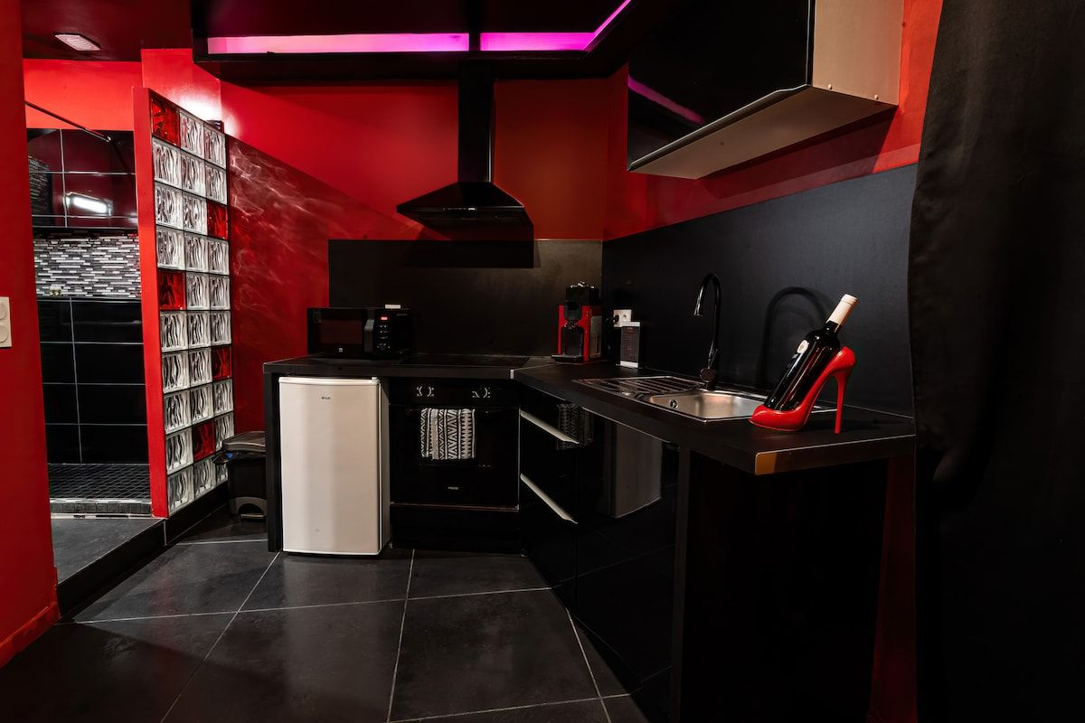 Cuisine - Le Boudoir des Sens - Suite Romantique Narbonne