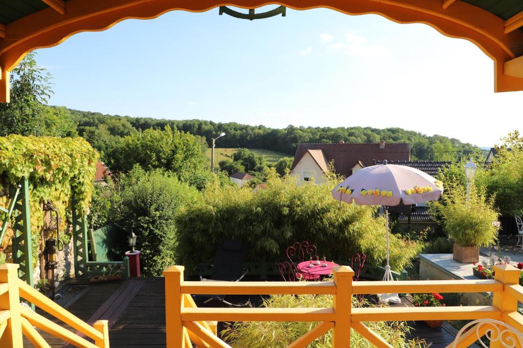 Jardin fleuri - Roulotte la Dominique