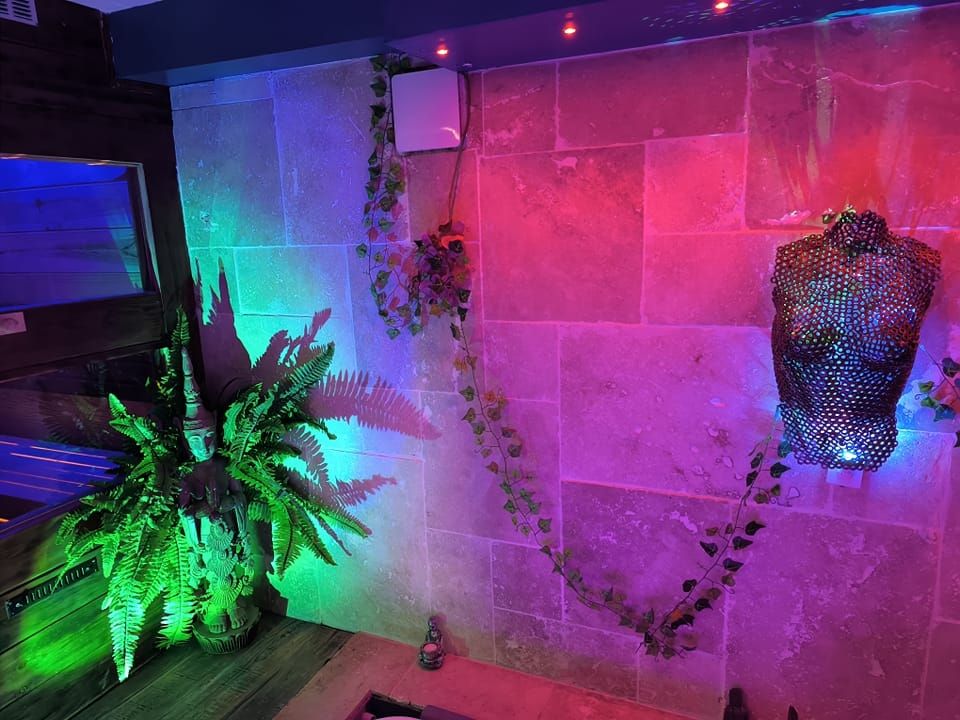 Olivier - Le Boudoir de Cormelles - Propriétaire de Le Boudoir de Cormelles