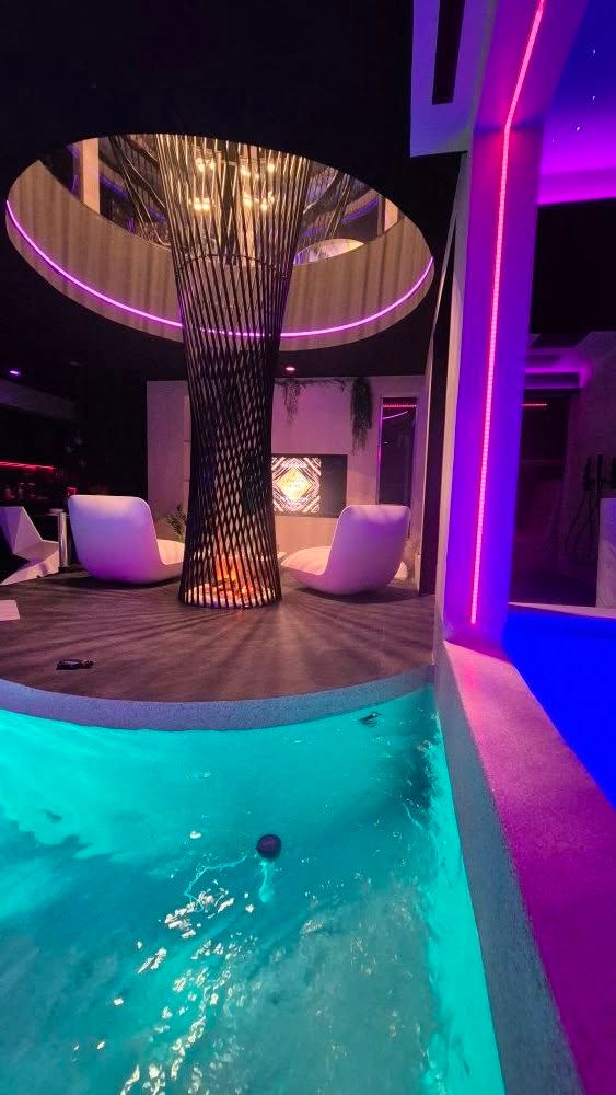 Piscine & Espace Détente - Secrets Rooms Narbonne