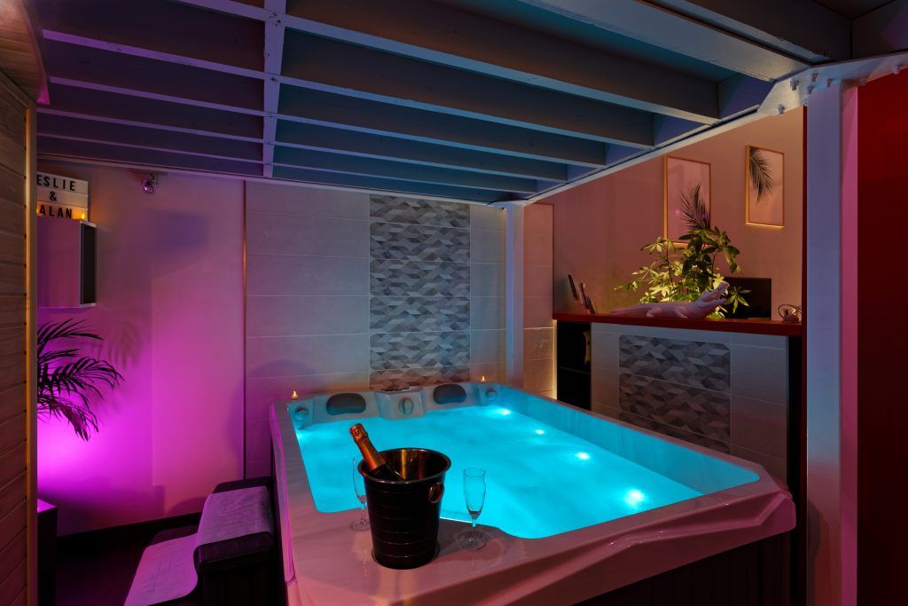 Spa Jacuzzi - Suite Romance - Romance SPA Le Havre