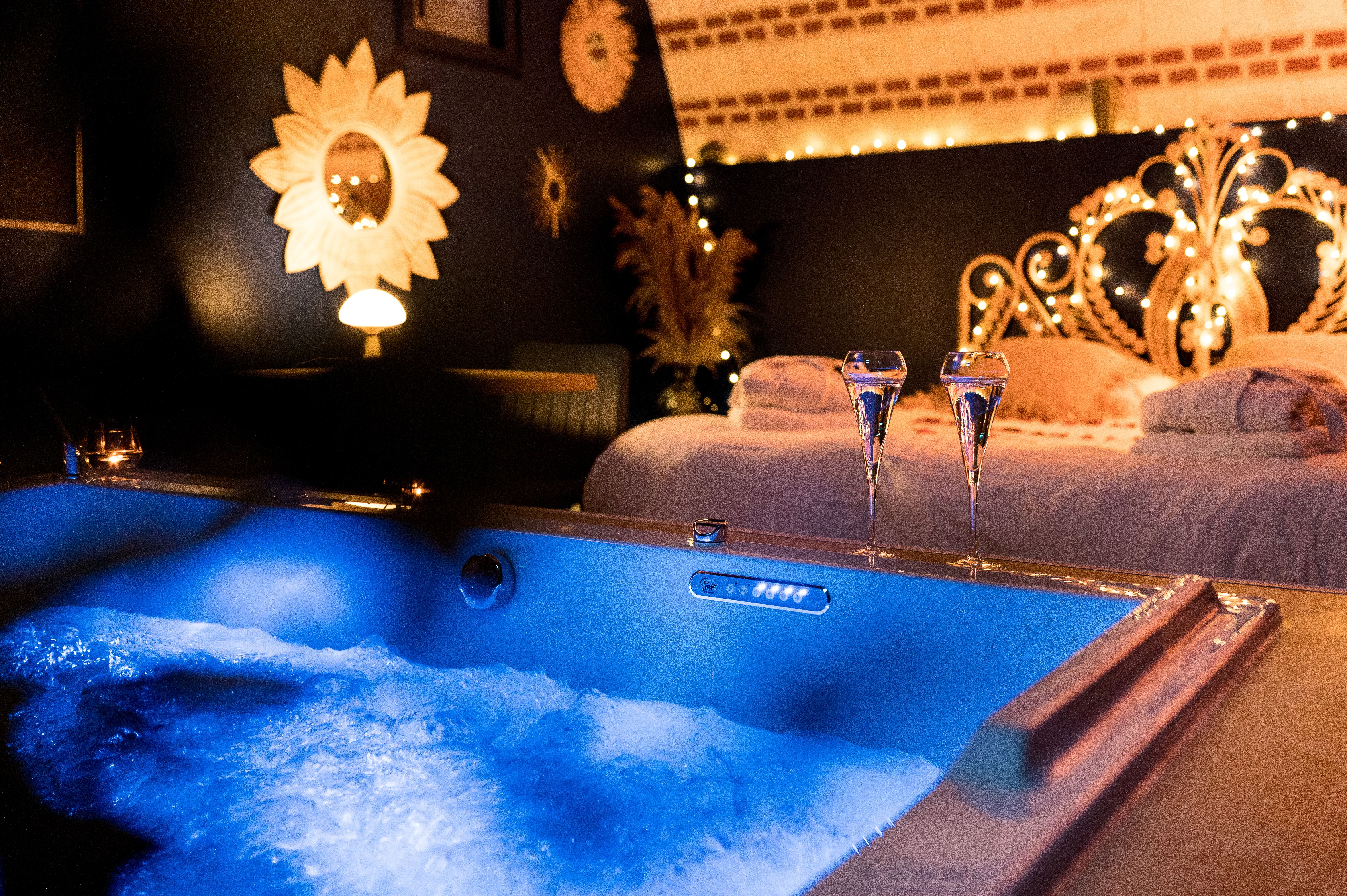 Champagne & Balnéo - L'Envoûtante - La Parenthèse Envoûtée