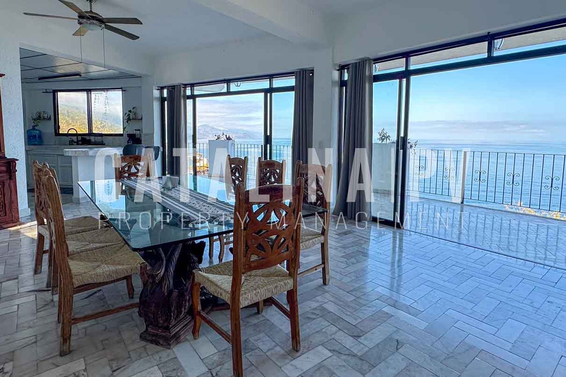 Condo en Mismaloya, 3 recámaras, vista al mar, hasta 8 personas