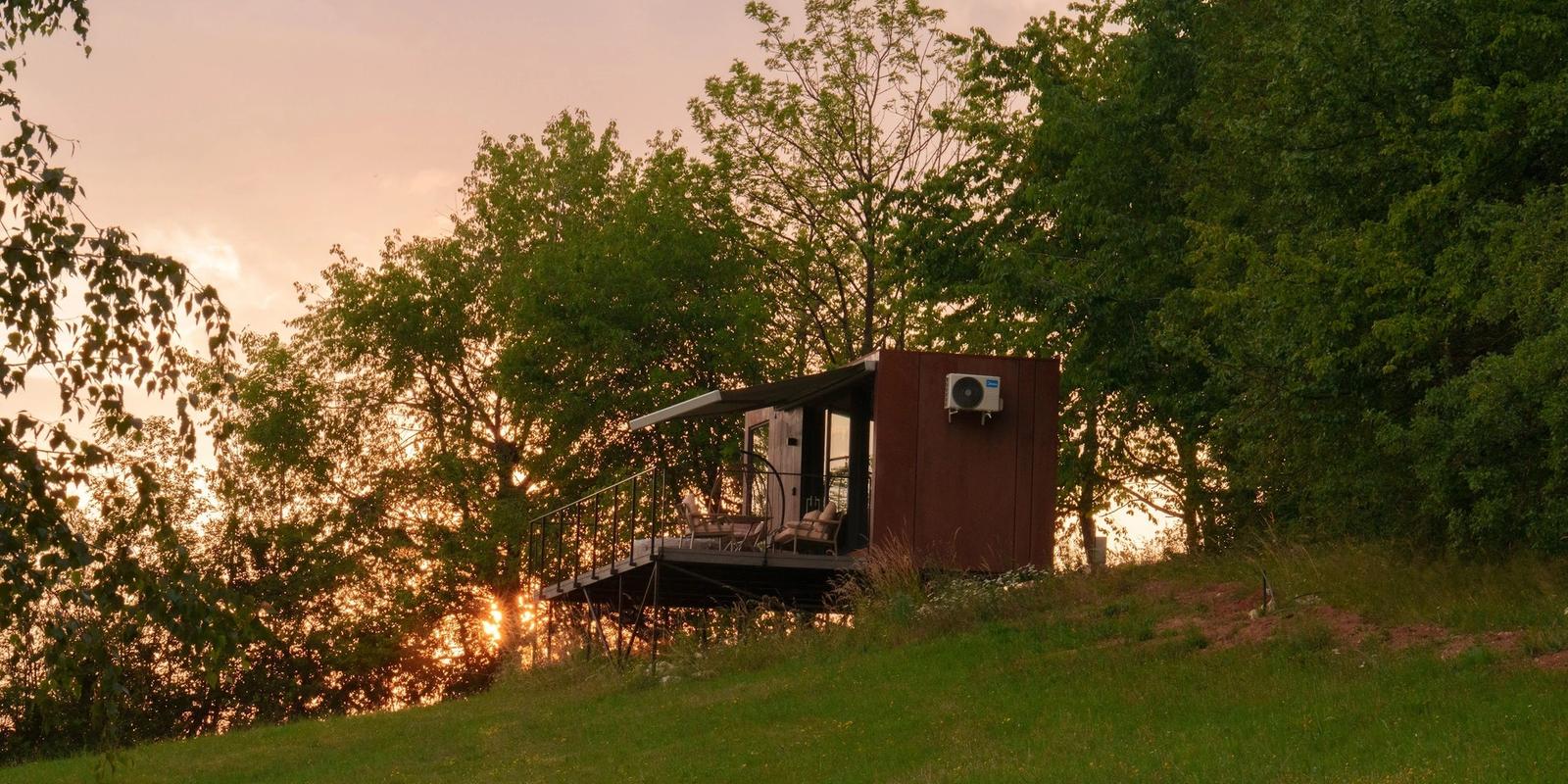 Coniferis: Tiny House in the Apuseni Mountains