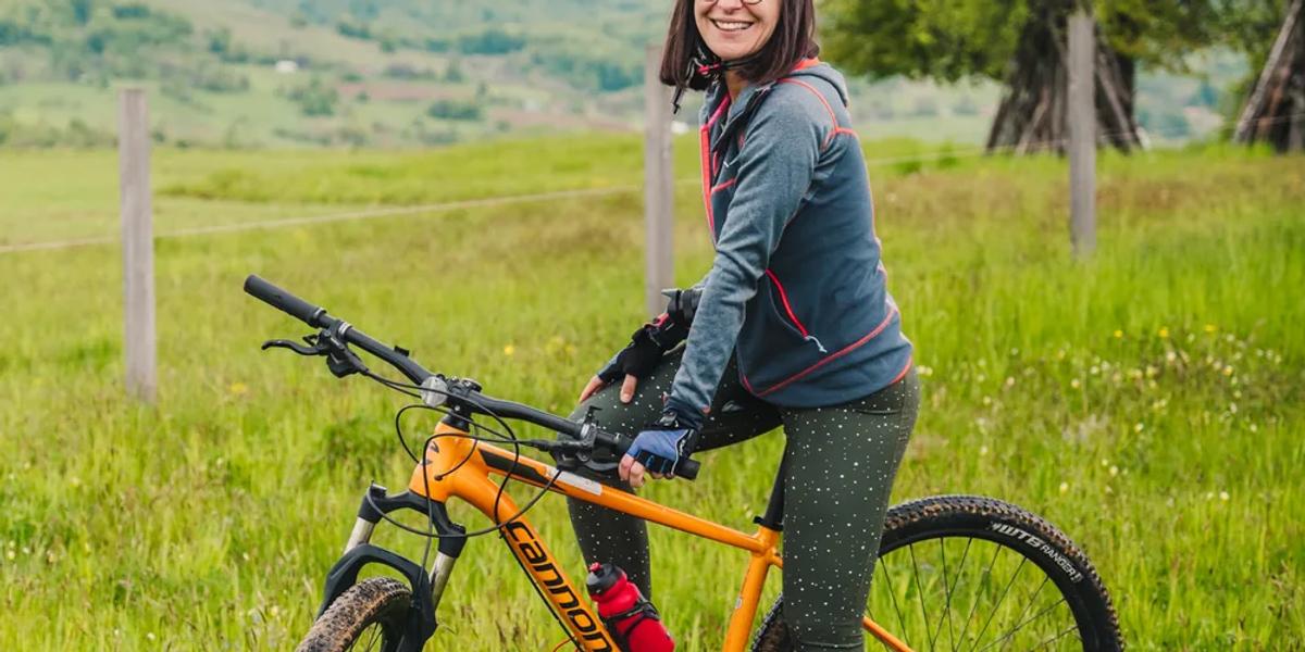 E-bikes make the climbs accessible to anyone Electric bike on a meadow in the Pădurea Craiului Mountains