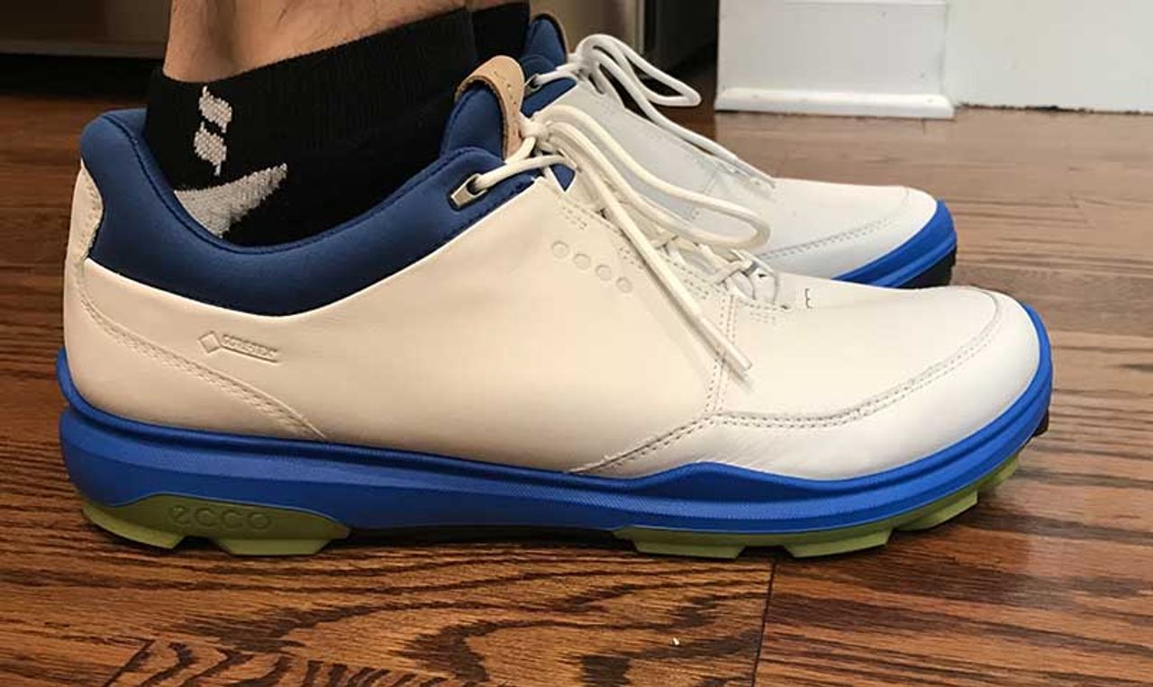 The 5 Most Comfortable Golf Shoes for Walking the Course [2018 Guide