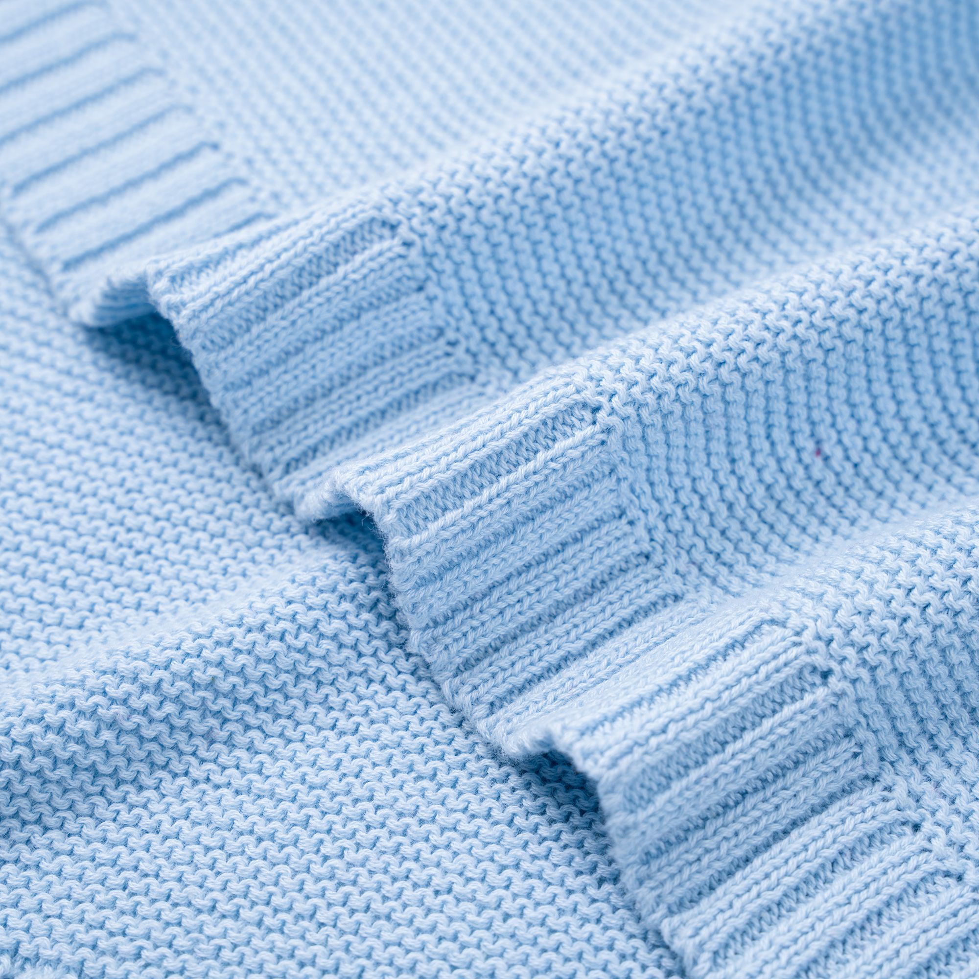 Smooth Knit Structures