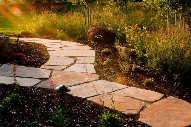 Flagstone stepper sidewalk