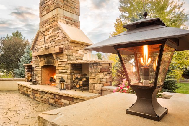 fireplace-outdoor-fire-feature-outdoor-living