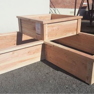 3-bay planter box