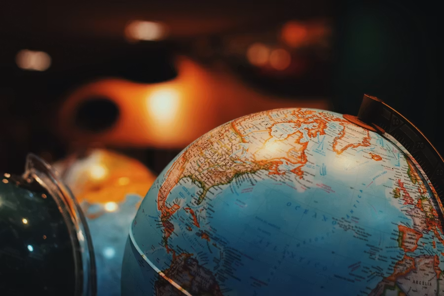 Winning Global B2B Customers: The Shift to Budget-Growth Intent in 2026